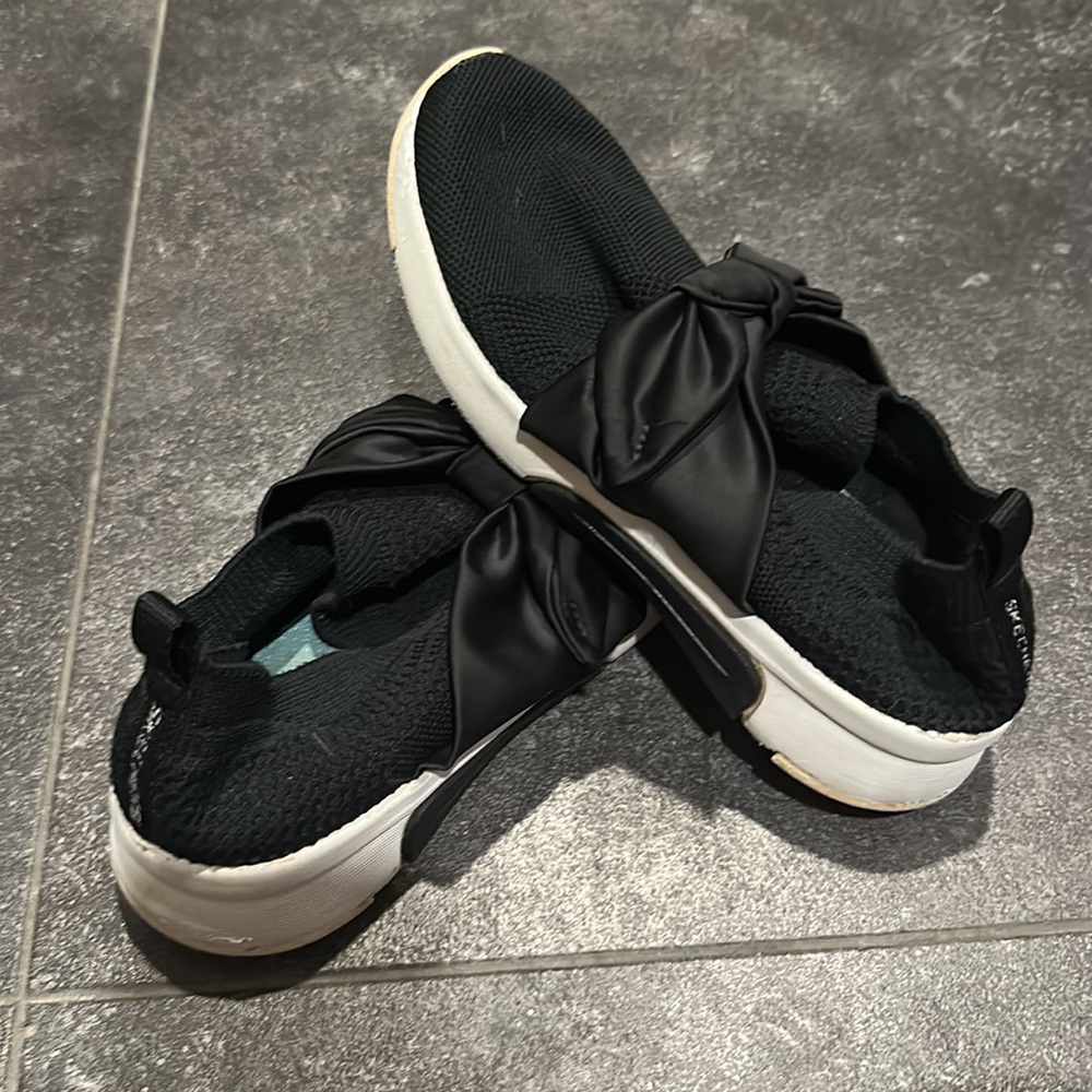 Indoor school shoes